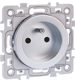 SQUARE Prise 2P+T Silver